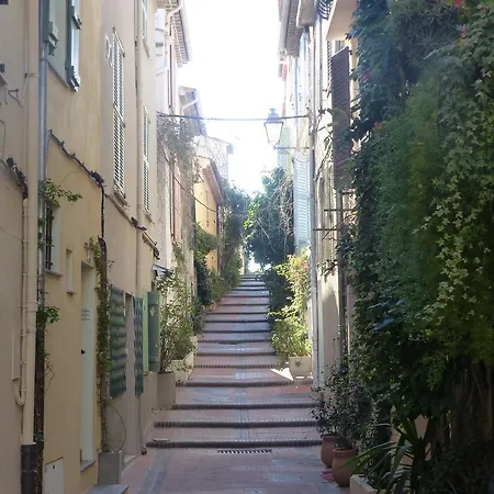 Chez Lou